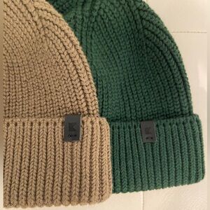 NWT - Kooringal Australia Green and Brown Knit Beanies Outdoor Adventure Wear
